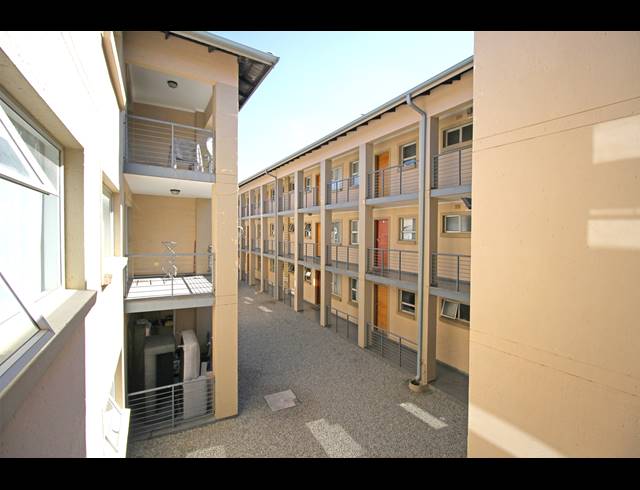 1 BEDROOM APARTMENT FOR SALE IN FERNDALE
